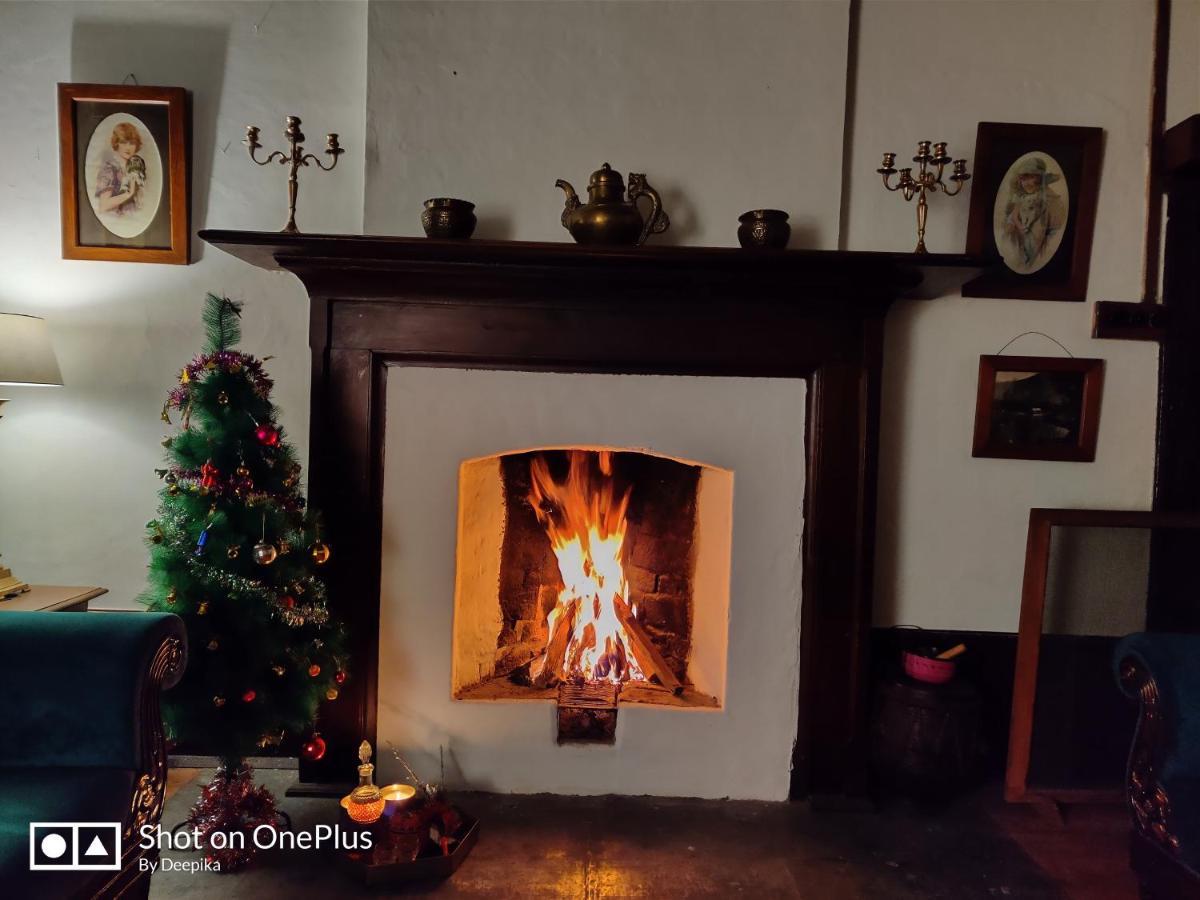 The Sunshine Heritage Bed & Breakfast - Manali (Himachal Pradesh) — Photos 1
